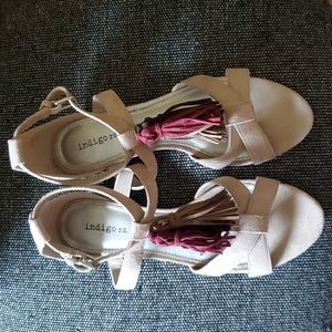 Indigo Rd. Vegan Suede tasseled sandals, 8.5 M, beige